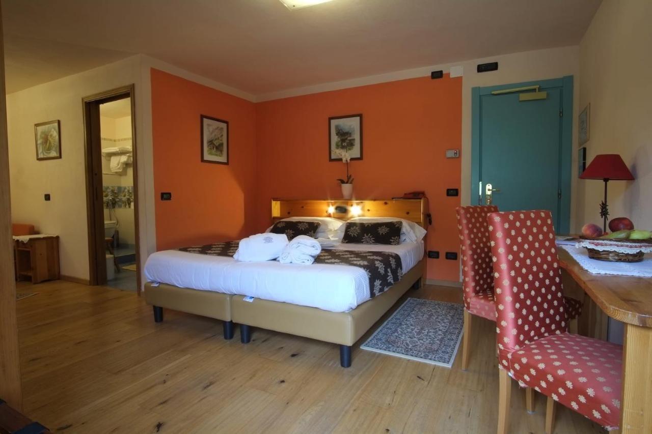 Hotel Granta Parey Rhêmes-Notre-Dame Екстериор снимка