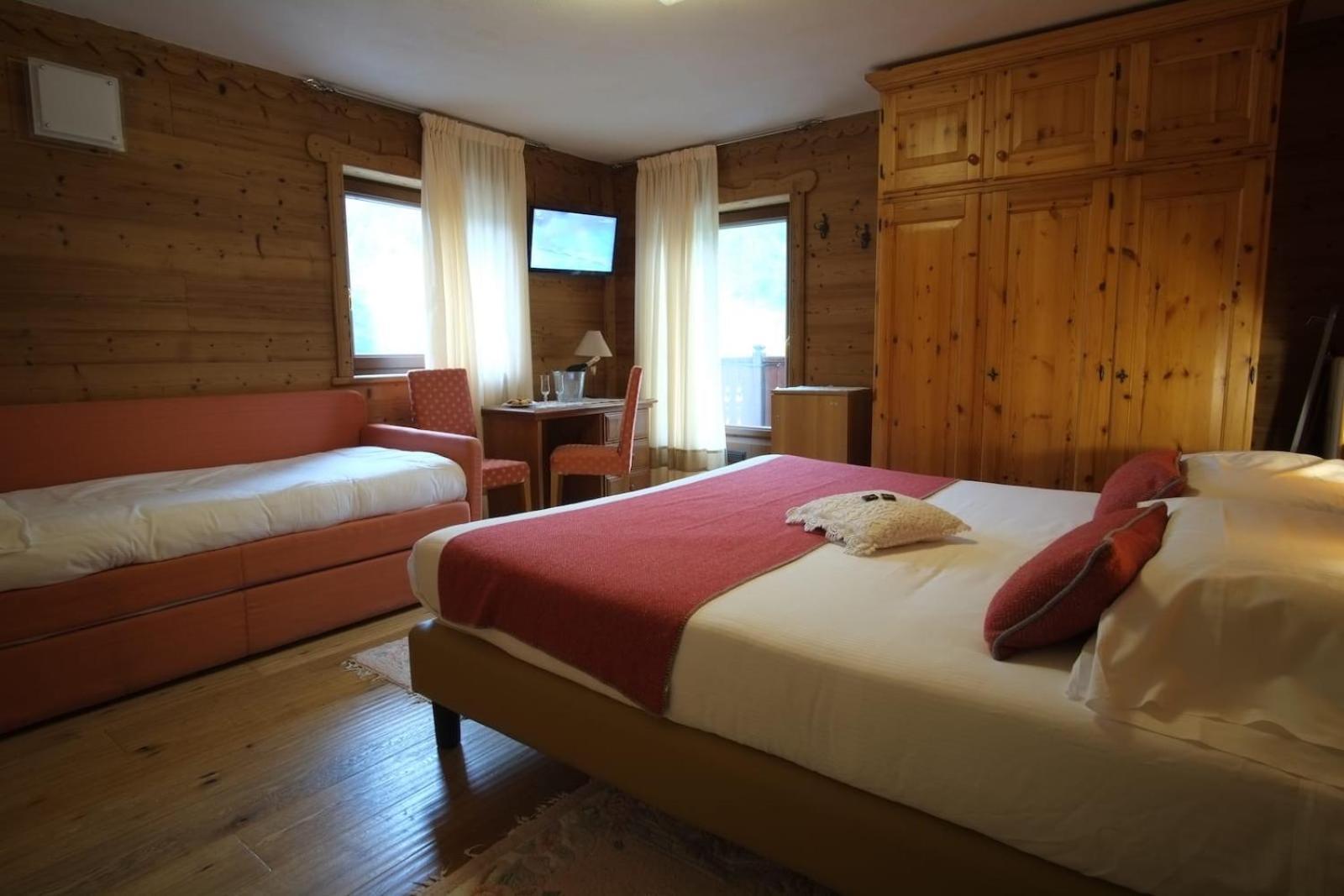 Hotel Granta Parey Rhêmes-Notre-Dame Екстериор снимка