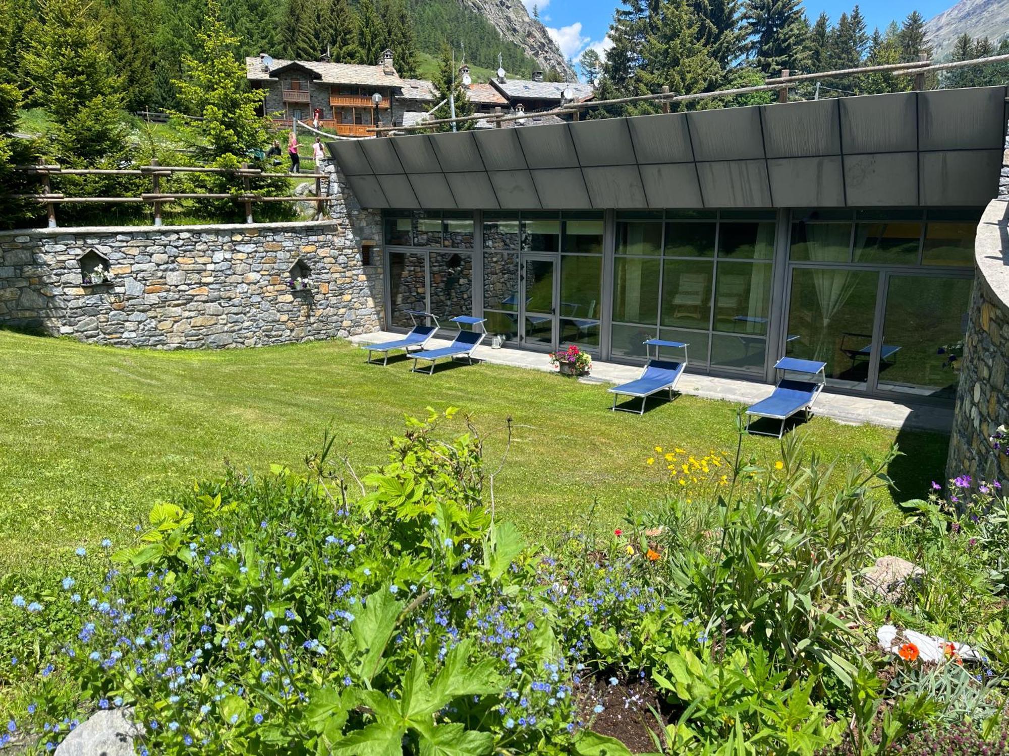 Hotel Granta Parey Rhêmes-Notre-Dame Екстериор снимка